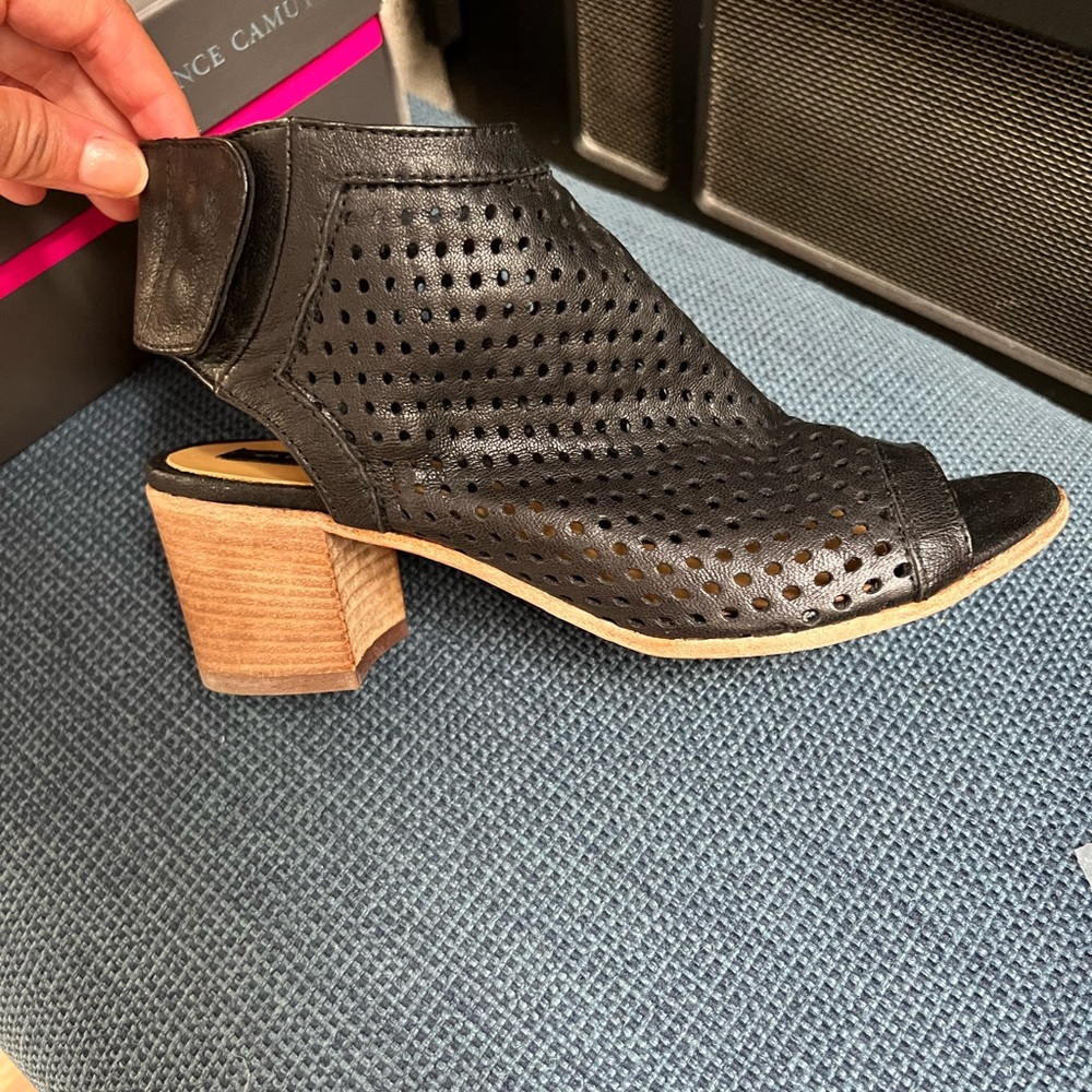Steven Sonjja Suoer Soft Bootie